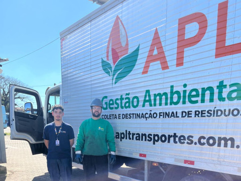 Destinação de pilhas e resíduos sólidos